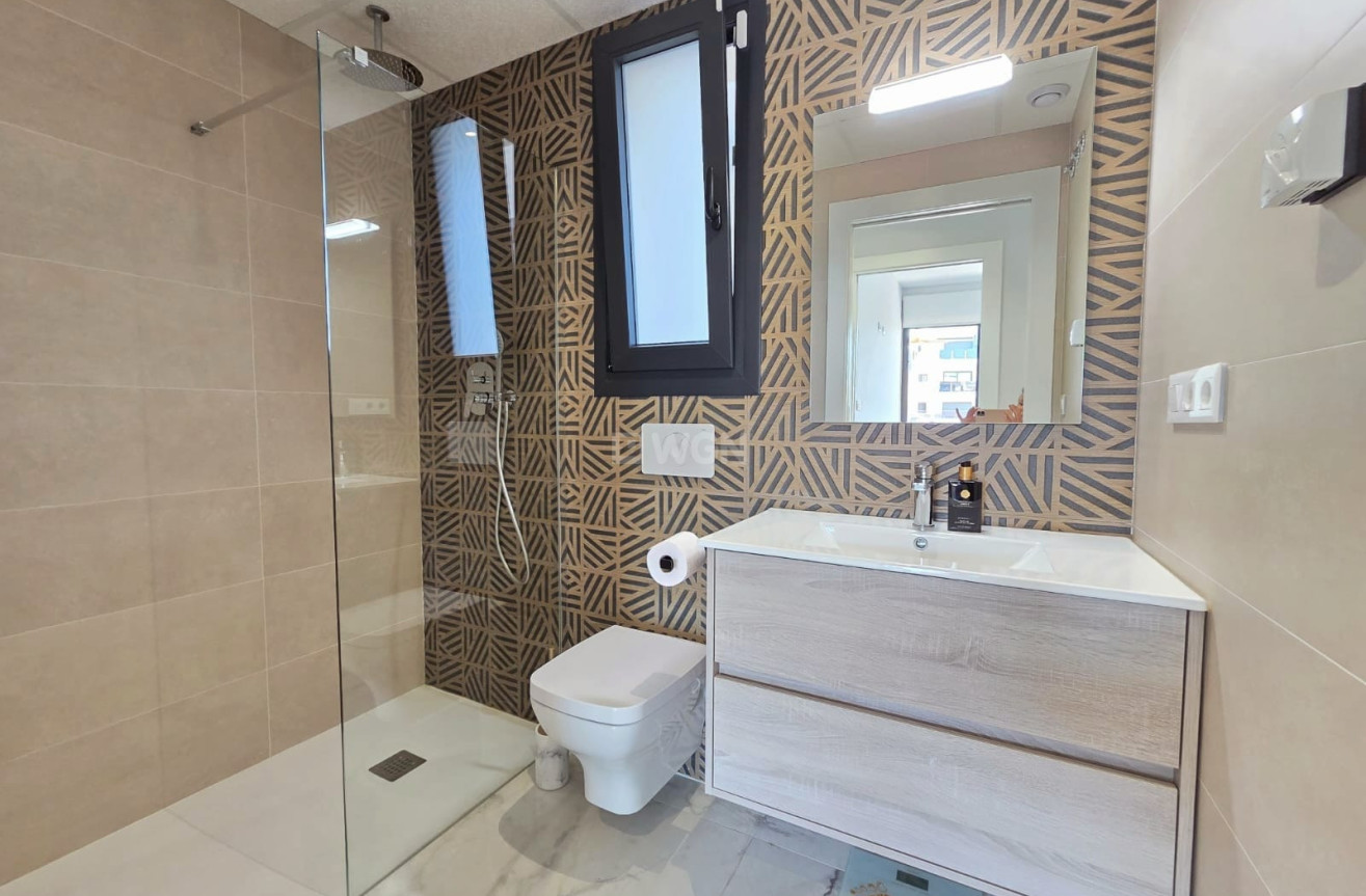 Odsprzedaż - Mieszkanie w bloku - Orihuela Costa - Costa Blanca