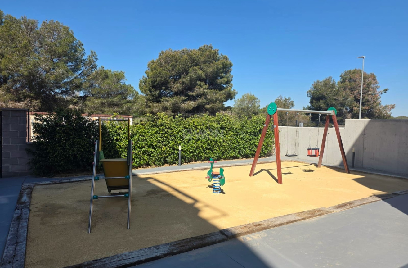 Odsprzedaż - Mieszkanie w bloku - Orihuela Costa - Costa Blanca