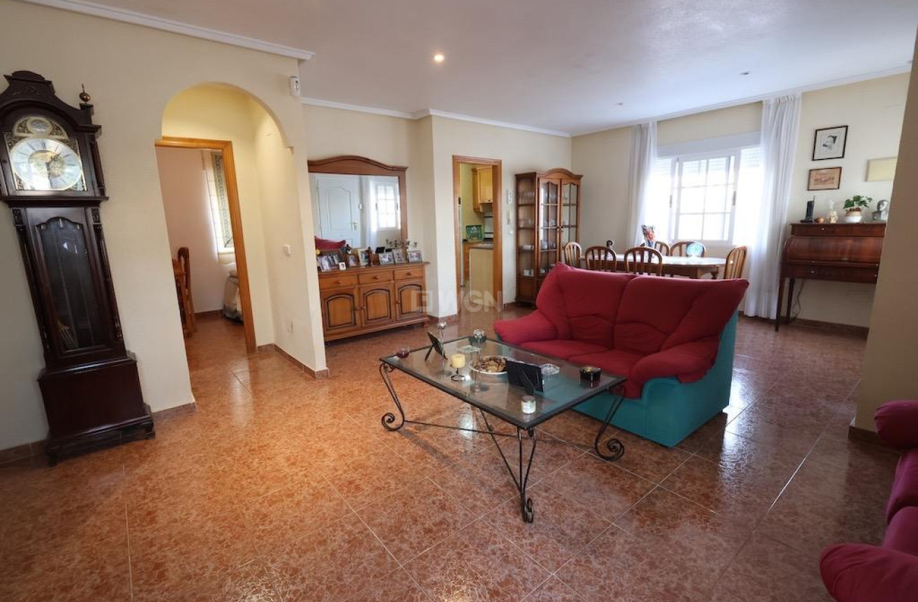 Odsprzedaż - Villa - Torrevieja - Costa Blanca
