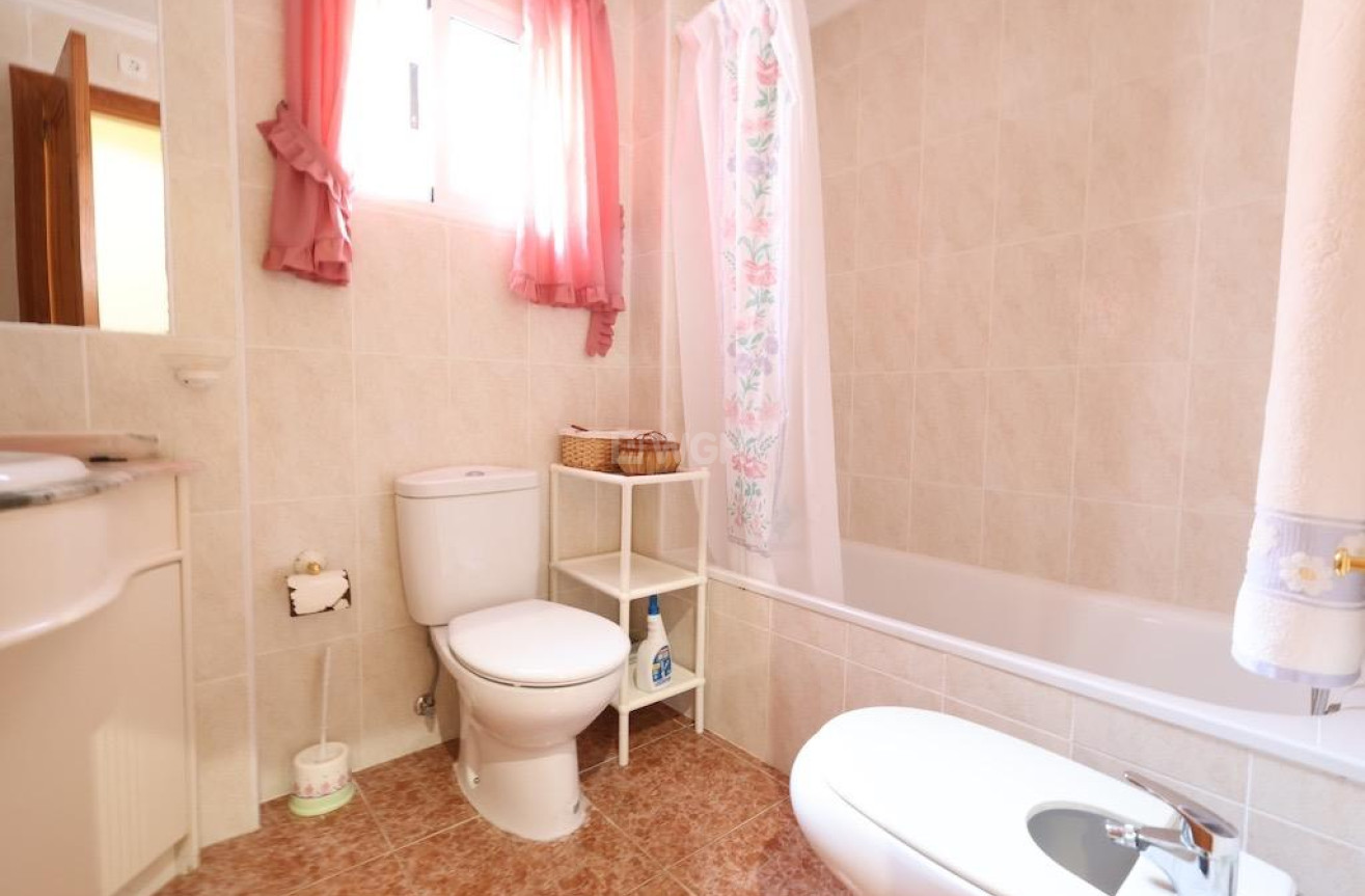 Odsprzedaż - Villa - Torrevieja - Costa Blanca