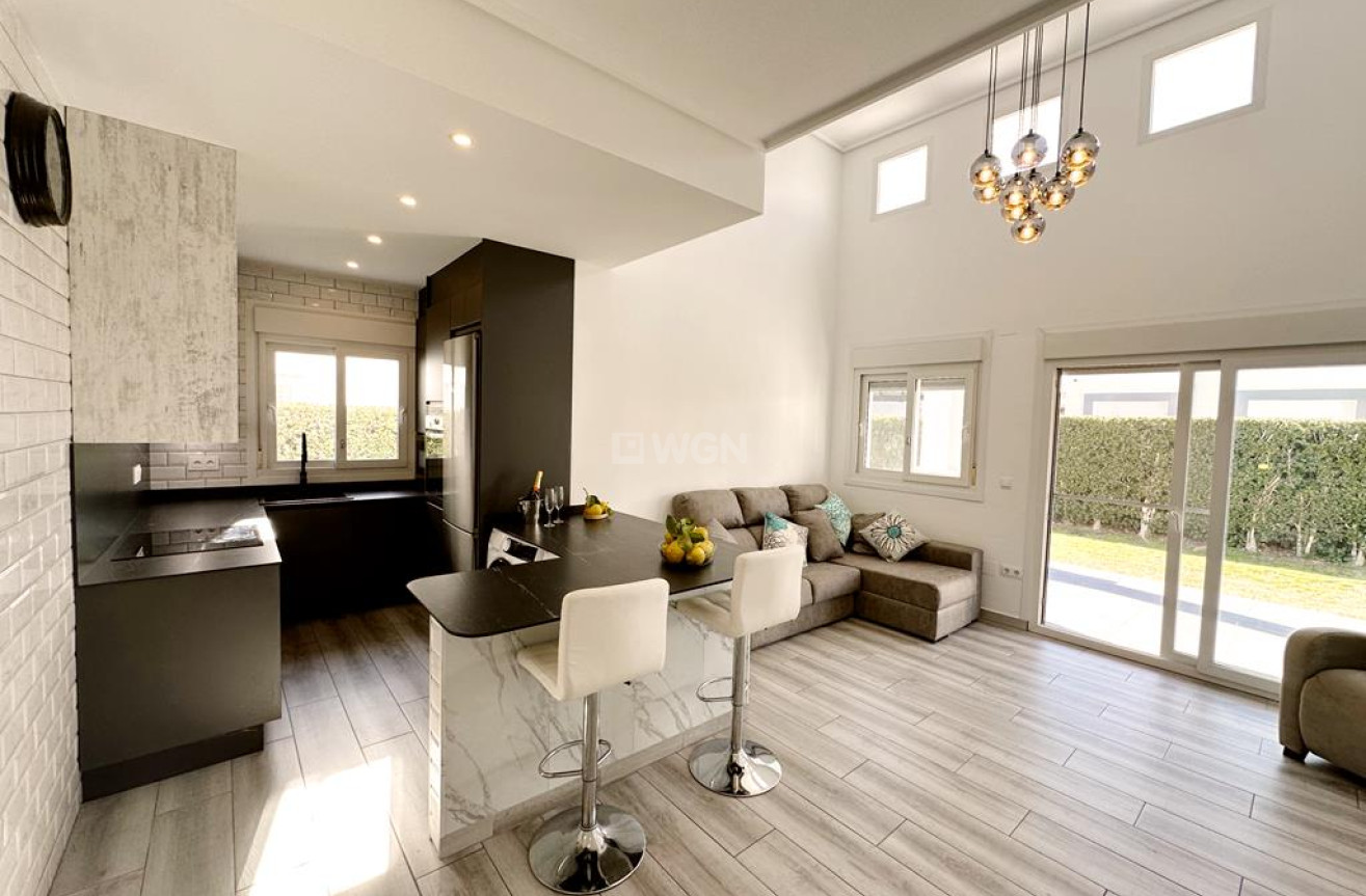 Odsprzedaż - Villa - La Torre Golf Resort - Inland