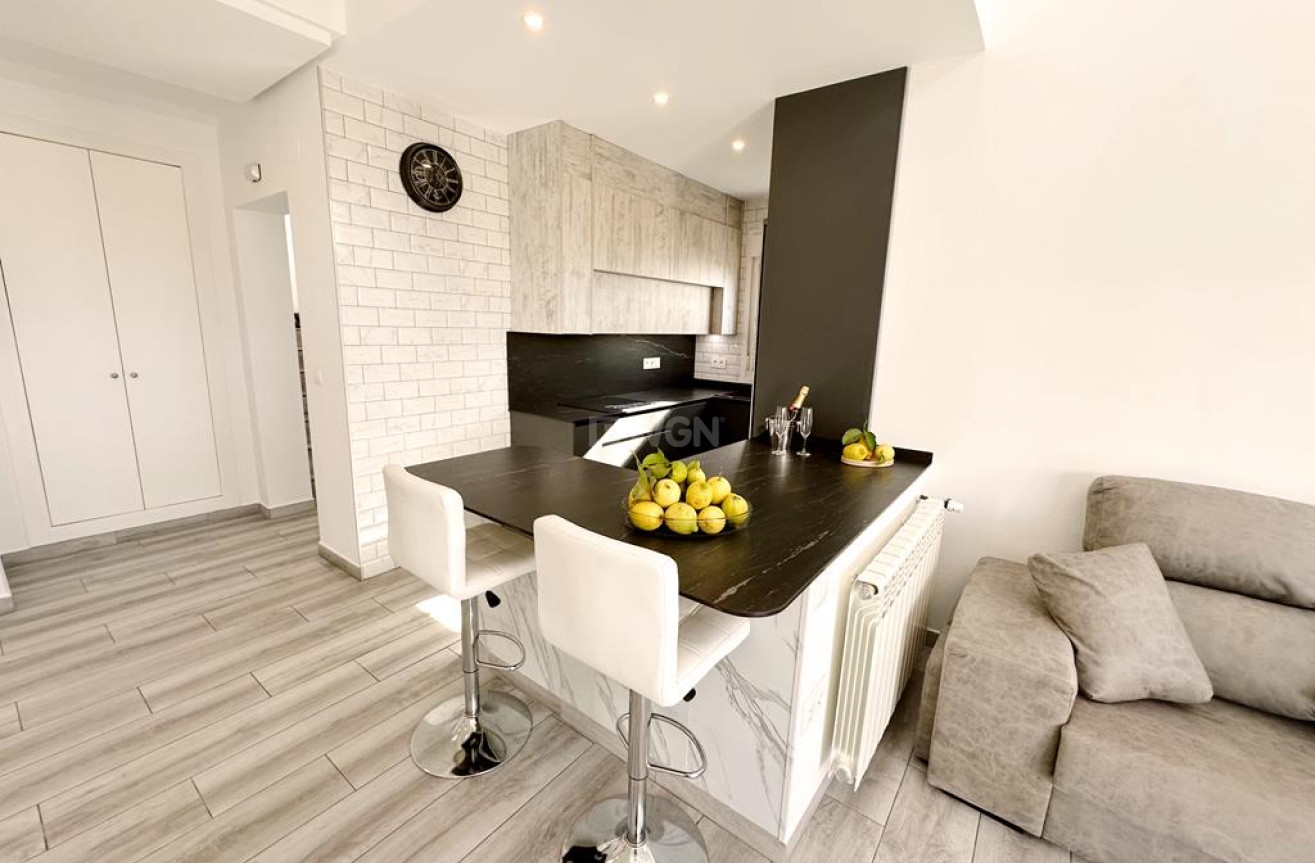 Odsprzedaż - Villa - La Torre Golf Resort - Inland