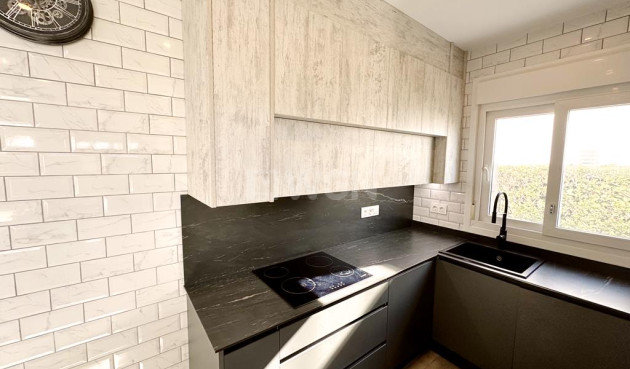 Odsprzedaż - Villa - La Torre Golf Resort - Inland