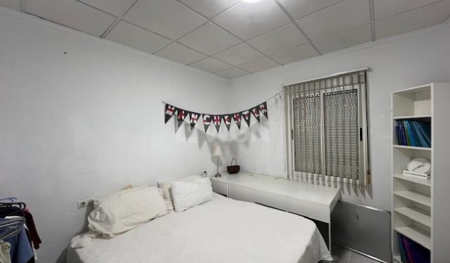 Reventa - Adosado - Dolores - Centro