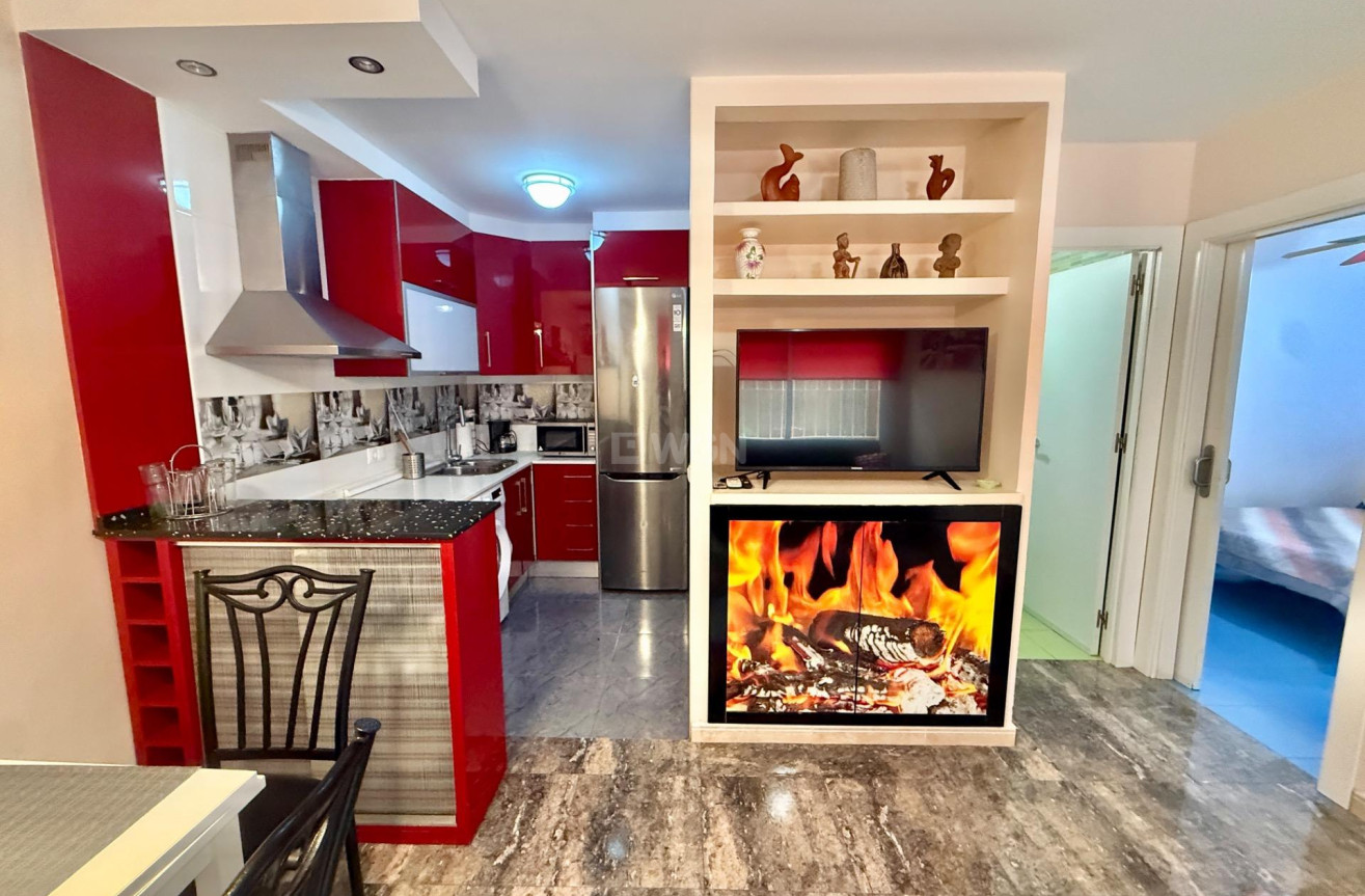 Odsprzedaż - Kamienica - Torrevieja - Carrefour