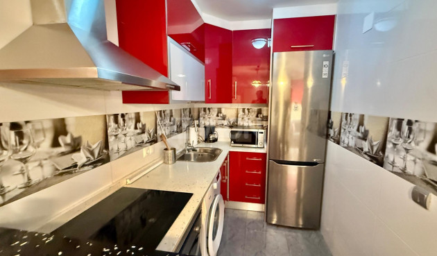 Odsprzedaż - Kamienica - Torrevieja - Carrefour