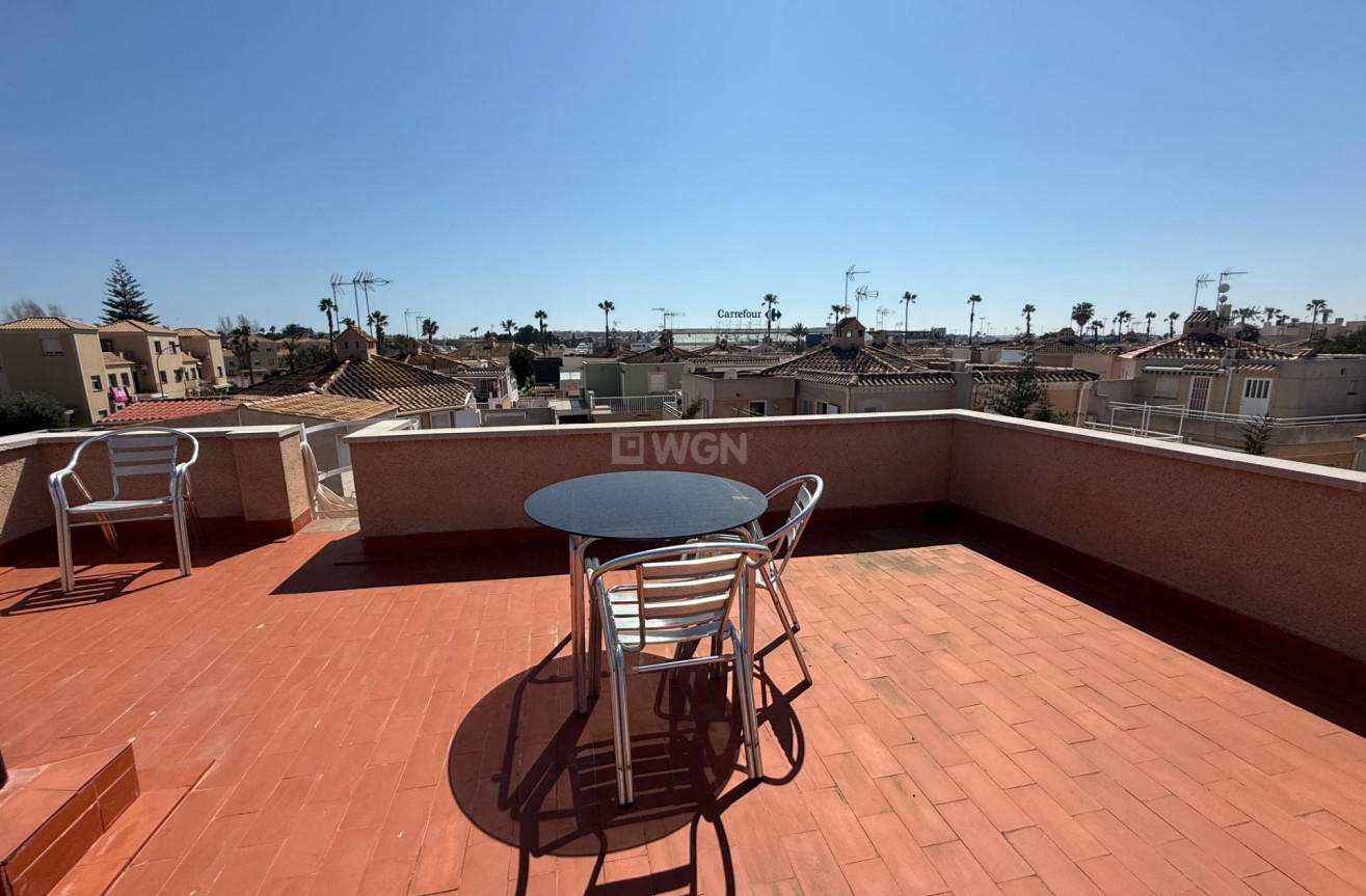 Odsprzedaż - Kamienica - Torrevieja - Carrefour