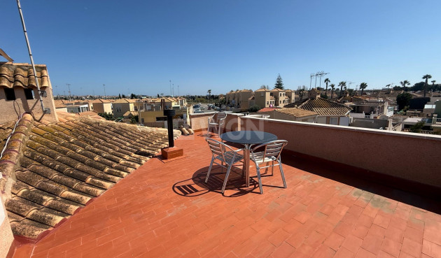 Odsprzedaż - Kamienica - Torrevieja - Carrefour