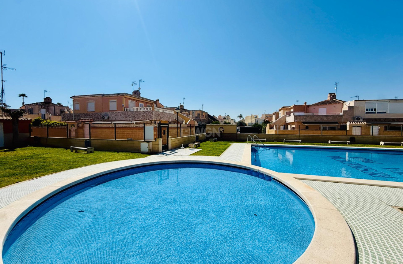 Odsprzedaż - Kamienica - Torrevieja - Carrefour