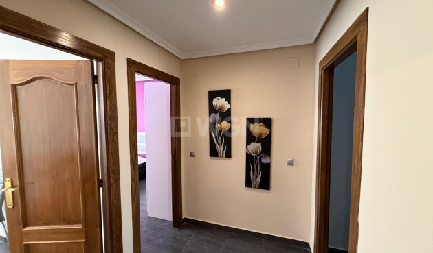 Odsprzedaż - Mieszkanie w bloku - Beniel - Centro