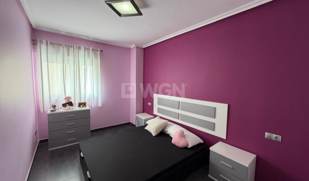 Odsprzedaż - Mieszkanie w bloku - Beniel - Centro