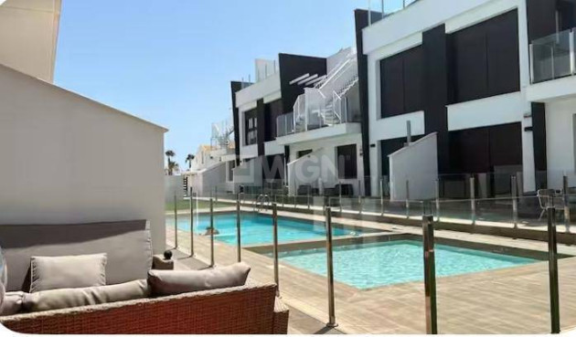 Odsprzedaż - Mieszkanie w bloku - San Pedro del Pinatar - CENTRO