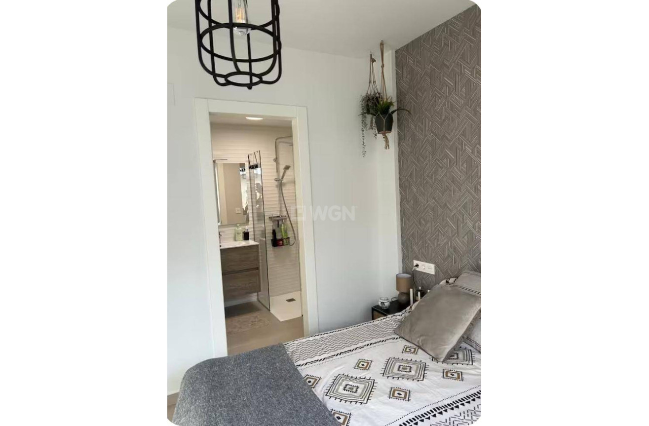 Odsprzedaż - Mieszkanie w bloku - San Pedro del Pinatar - CENTRO