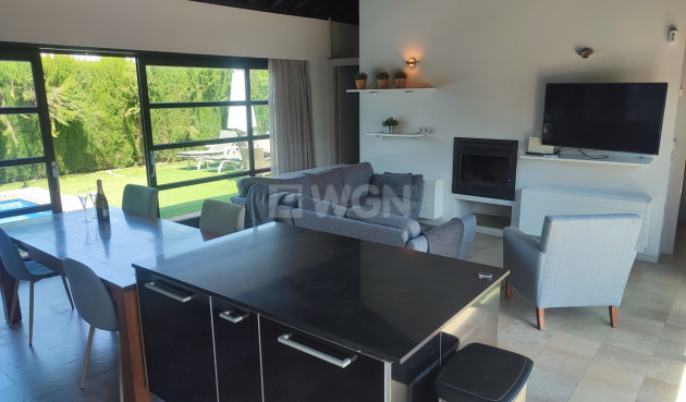 Odsprzedaż - Villa - Peraleja Golf - Inland