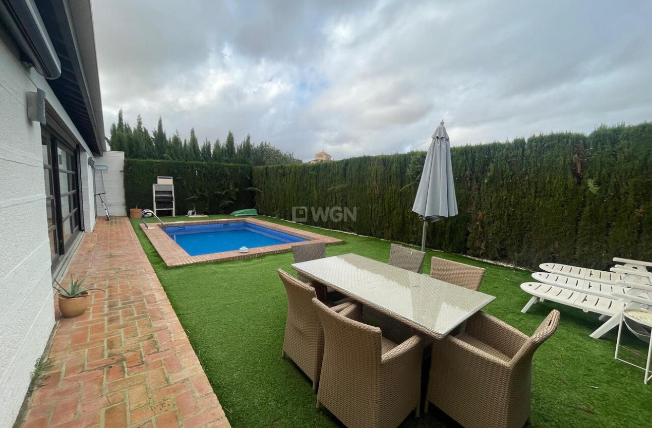 Odsprzedaż - Villa - Peraleja Golf - Inland