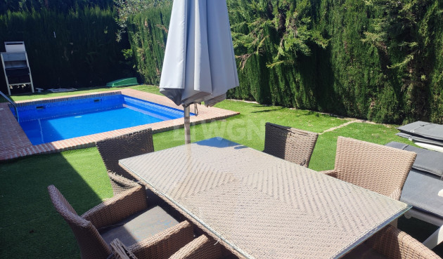 Odsprzedaż - Villa - Peraleja Golf - Inland