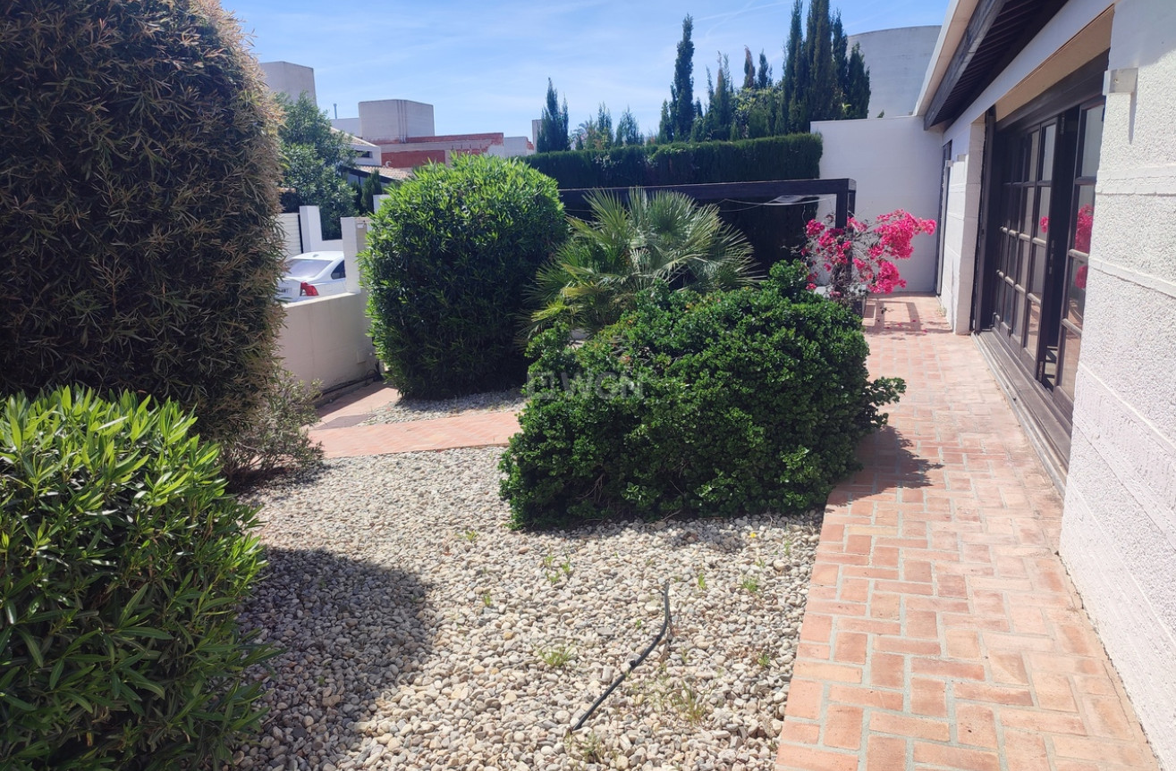 Odsprzedaż - Villa - Peraleja Golf - Inland