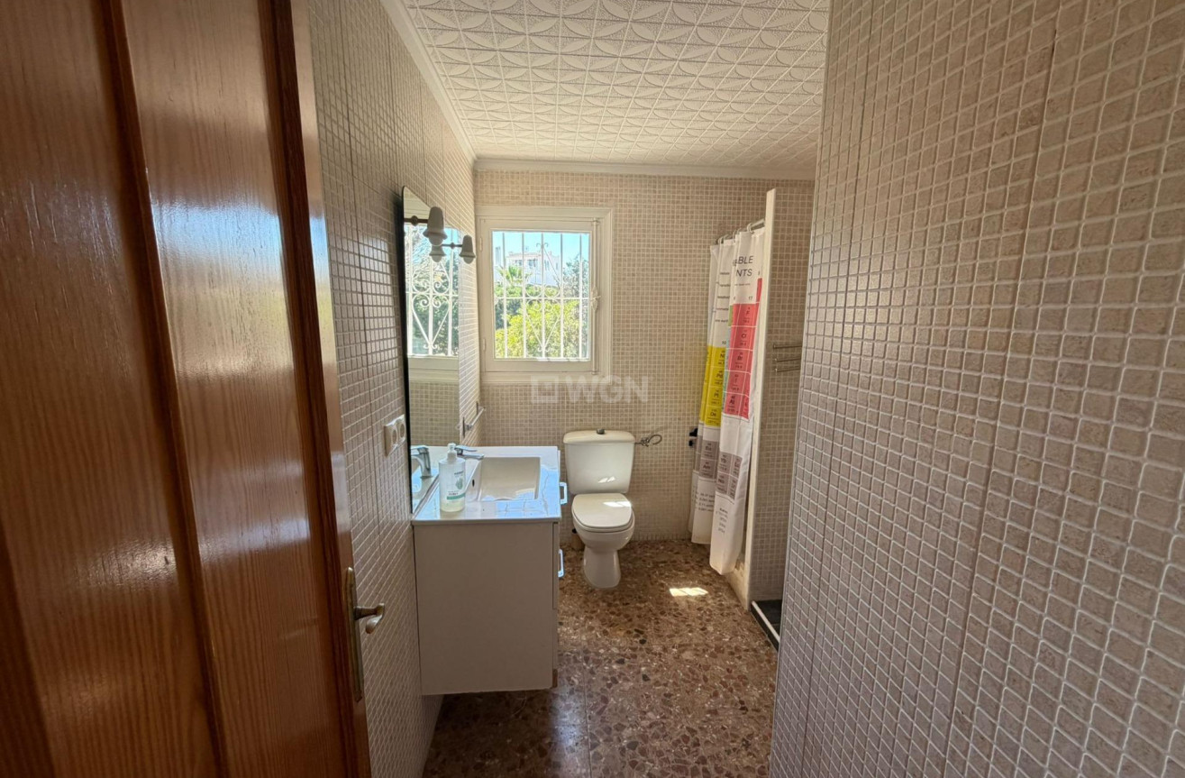 Wiederverkauf - Villa - Torrevieja - Los Balcones - Los Altos del Edén