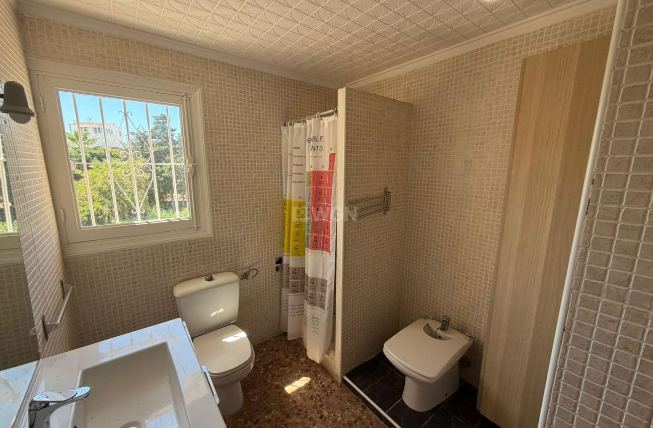 Wiederverkauf - Villa - Torrevieja - Los Balcones - Los Altos del Edén