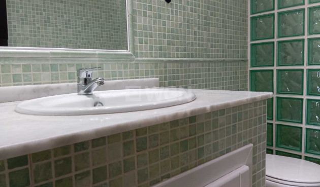 Odsprzedaż - Mieszkanie w bloku - Villamartin - Costa Blanca