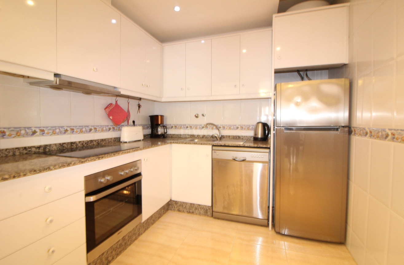 Wiederverkauf - Wohnung - Torrevieja - Centro