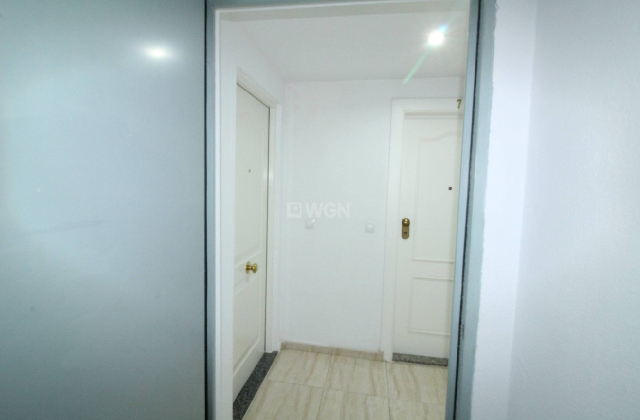 Wiederverkauf - Wohnung - Torrevieja - Centro