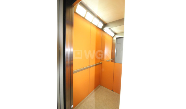 Wiederverkauf - Wohnung - Torrevieja - Centro