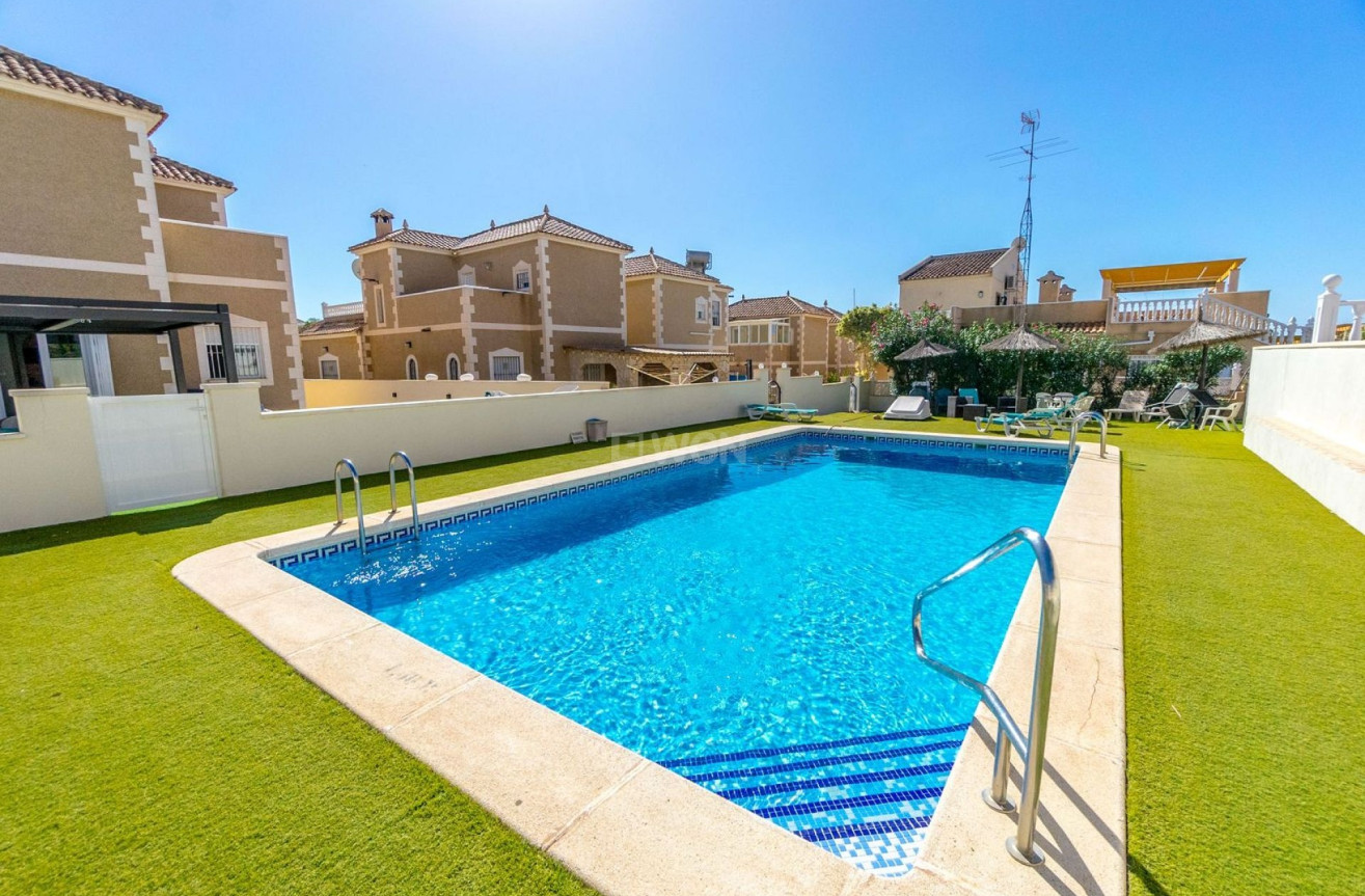 Odsprzedaż - Villa - Orihuela Costa - Costa Blanca