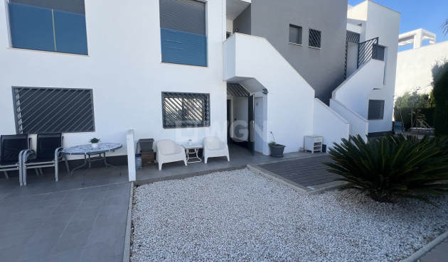 Odsprzedaż - Mieszkanie w bloku - La Zenia - Costa Blanca