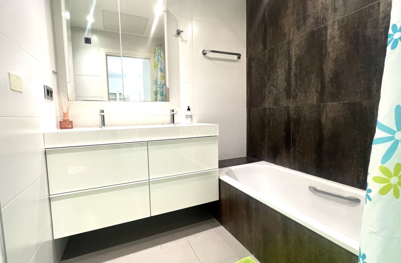 Odsprzedaż - Mieszkanie w bloku - La Zenia - Costa Blanca