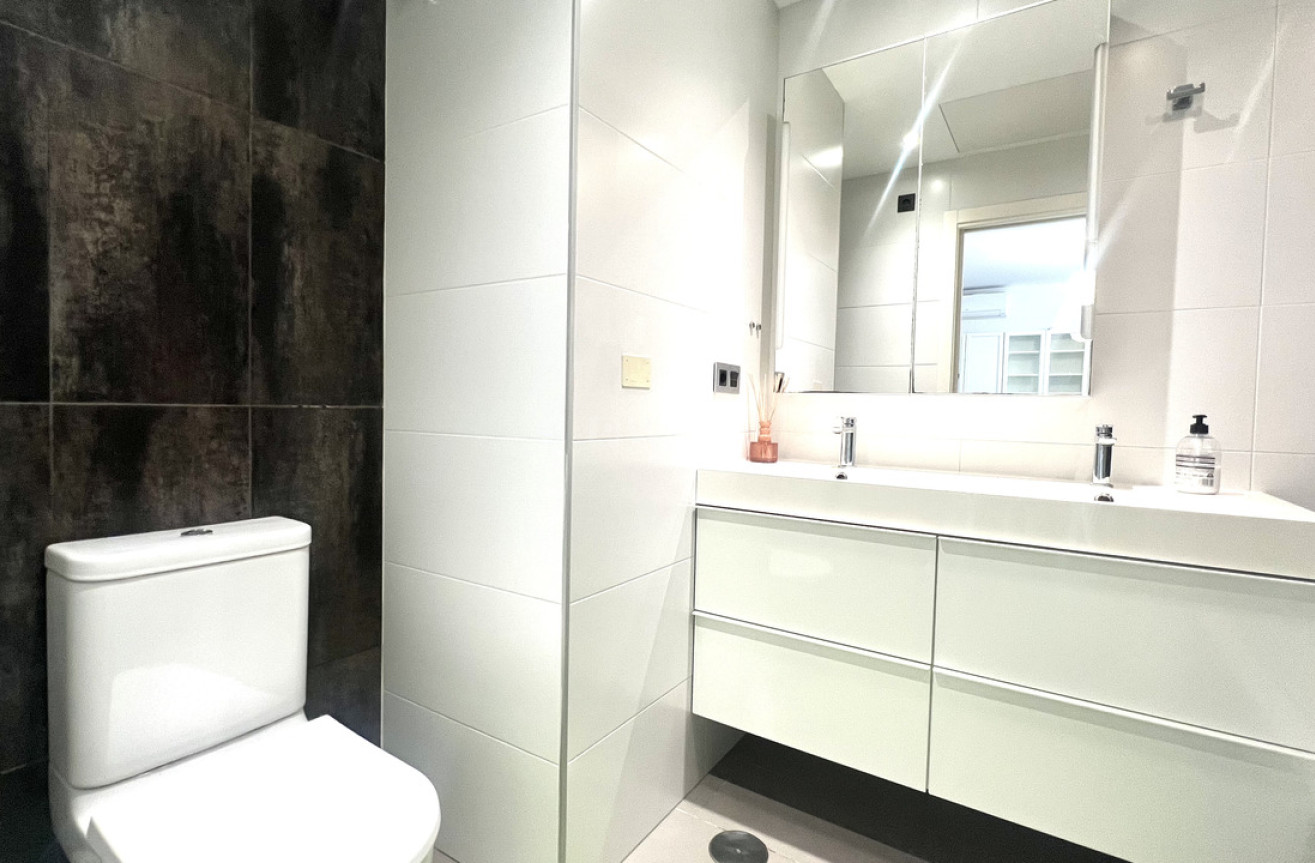 Odsprzedaż - Mieszkanie w bloku - La Zenia - Costa Blanca