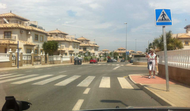 Odsprzedaż - Mieszkanie w bloku - Cabo Roig - Costa Blanca