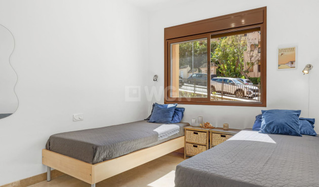 Odsprzedaż - Mieszkanie w bloku - Manilva - Inland