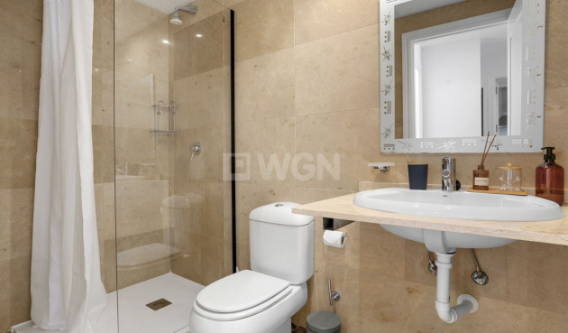 Odsprzedaż - Mieszkanie w bloku - Manilva - Inland