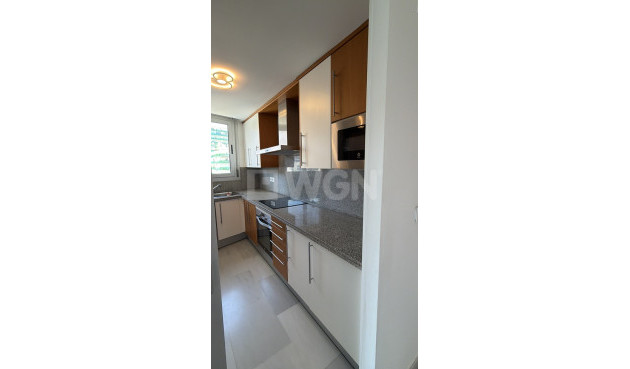 Odsprzedaż - Mieszkanie w bloku - Villajoyosa - Finestrat