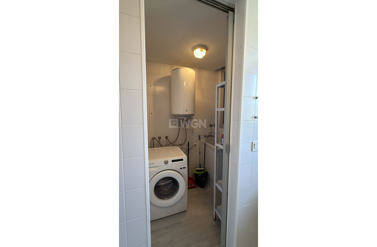 Odsprzedaż - Mieszkanie w bloku - Villajoyosa - Finestrat