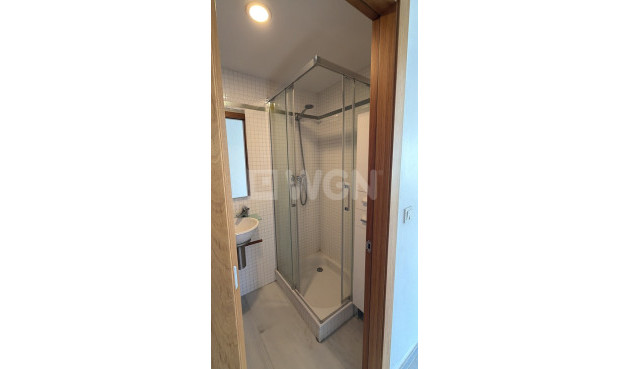 Odsprzedaż - Mieszkanie w bloku - Villajoyosa - Finestrat