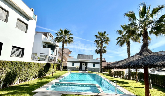 Wiederverkauf - Wohnung - Punta Prima - Costa Blanca