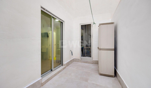 Odsprzedaż - Mieszkanie w bloku - Torrevieja - Acequion