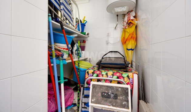 Odsprzedaż - Mieszkanie w bloku - Torrevieja - Acequion