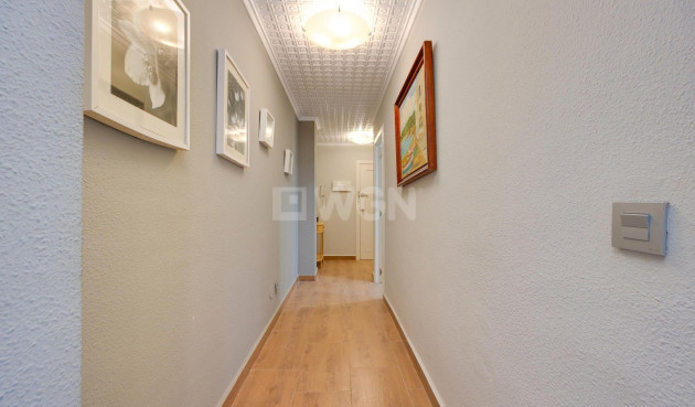 Odsprzedaż - Mieszkanie w bloku - Torrevieja - Acequion