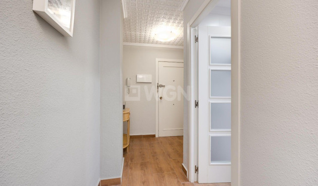 Odsprzedaż - Mieszkanie w bloku - Torrevieja - Acequion