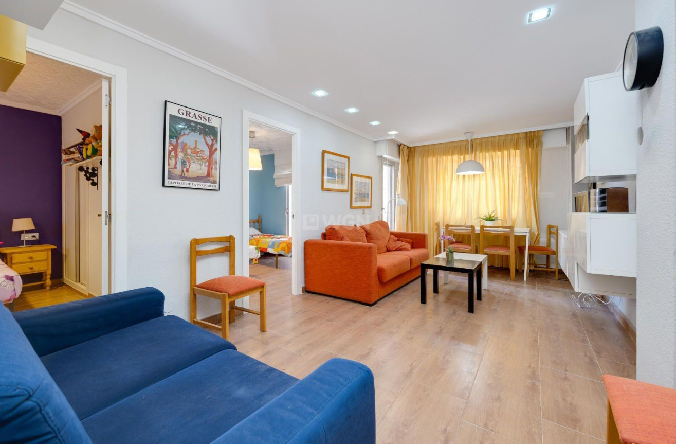 Odsprzedaż - Mieszkanie w bloku - Torrevieja - Acequion