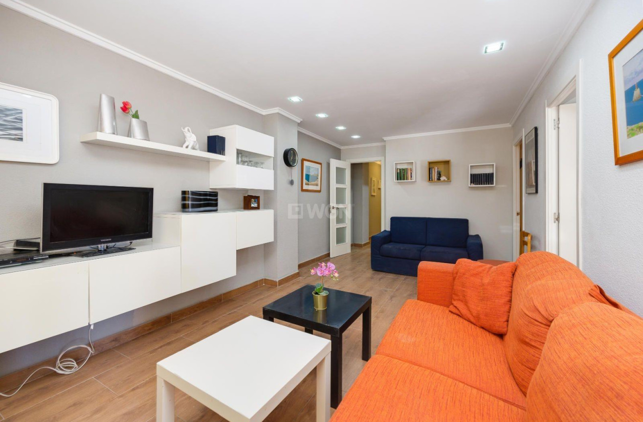 Odsprzedaż - Mieszkanie w bloku - Torrevieja - Acequion