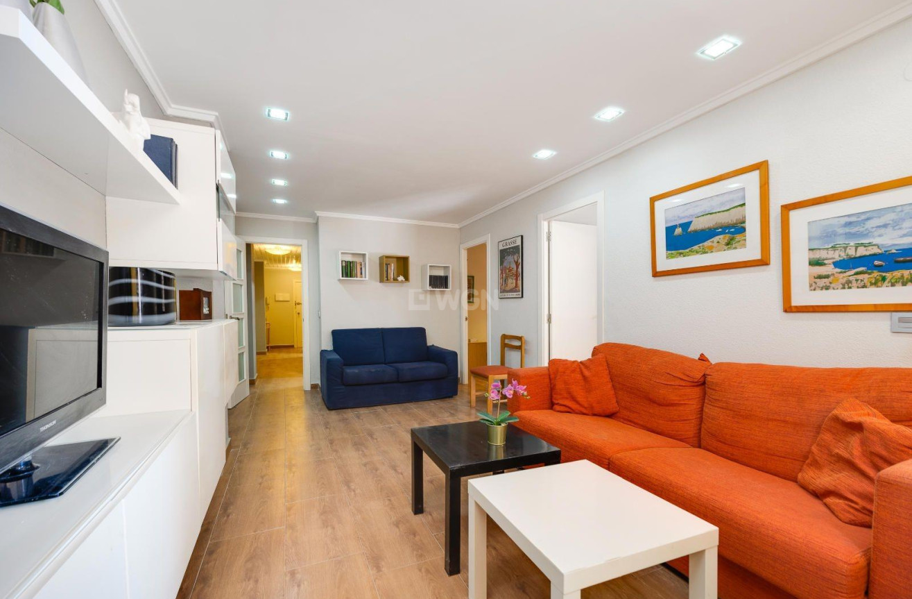 Odsprzedaż - Mieszkanie w bloku - Torrevieja - Acequion