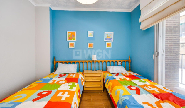 Odsprzedaż - Mieszkanie w bloku - Torrevieja - Acequion