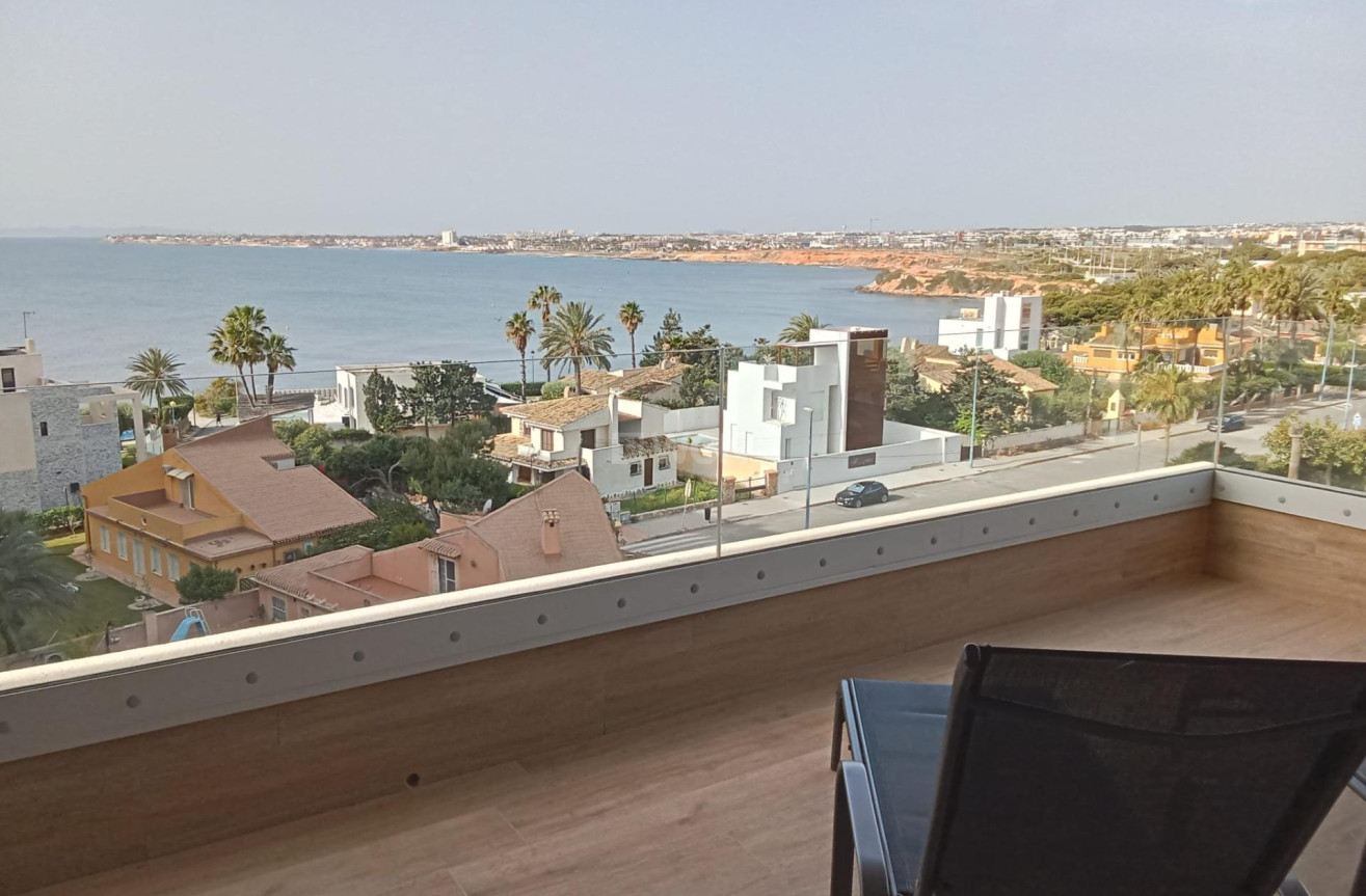 Odsprzedaż - Mieszkanie w bloku - Torrevieja - Punta Prima