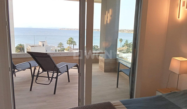 Odsprzedaż - Mieszkanie w bloku - Torrevieja - Punta Prima