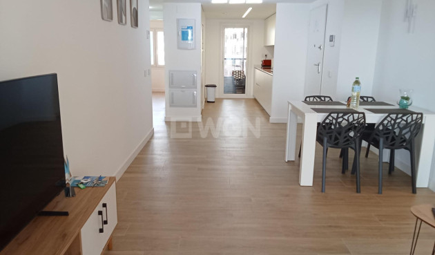 Odsprzedaż - Mieszkanie w bloku - Torrevieja - Punta Prima