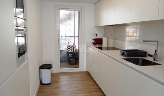 Odsprzedaż - Mieszkanie w bloku - Torrevieja - Punta Prima